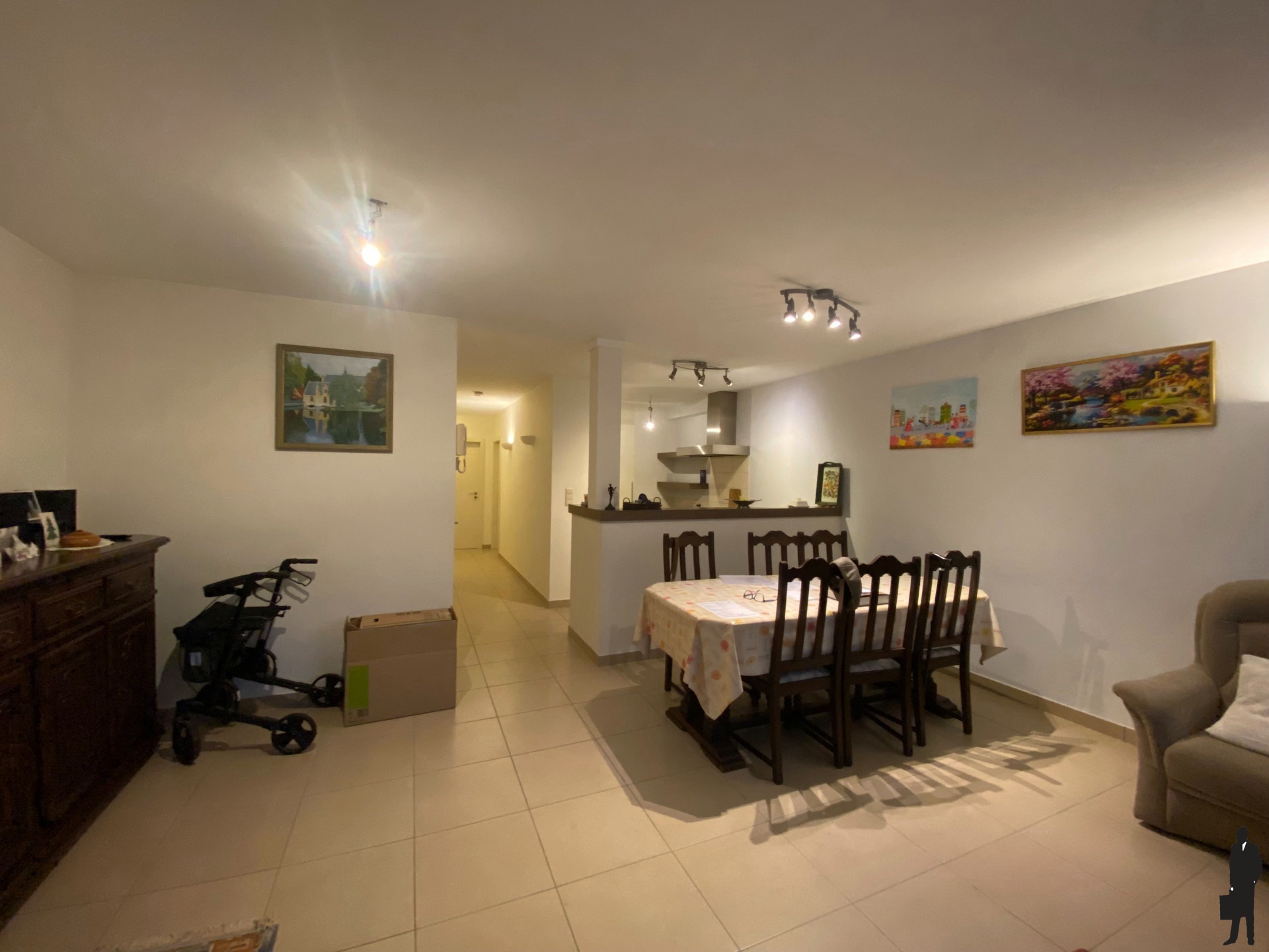 Gelijkvloers appartement van ca. 105 m² met 2 slpk, 2 badk en ruim terras van ca. 23 m². - foto 3