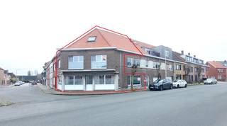 Bent u op zoek naar een ruim, instapklaar appartement op een centrale ligging?Dan is dit prachtige duplex appartement in Bredene precies wat u...
