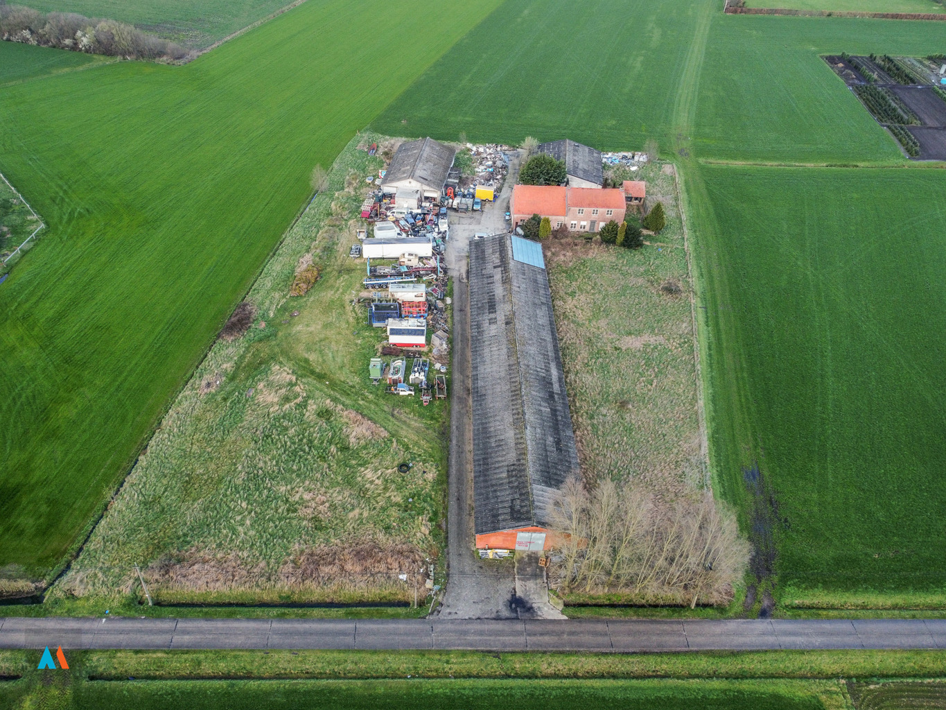 Landelijke hoeve met stallingen - foto 3
