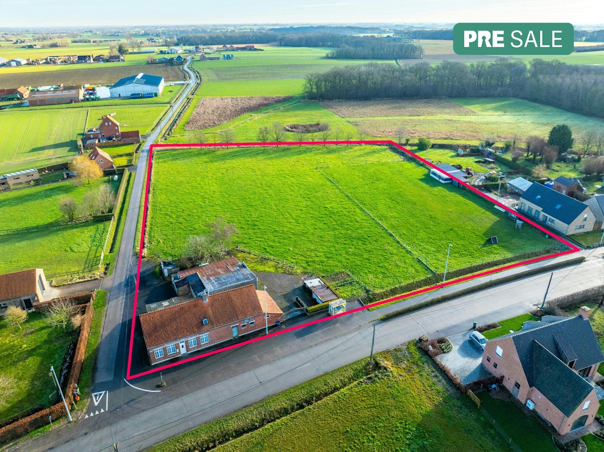 Maison individuelle à vendre sur 12 055 m² - photo 2