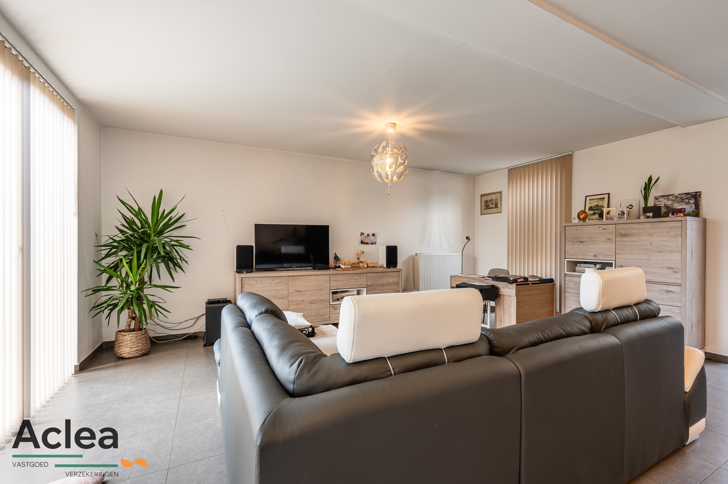 Woning met 3 slaapkamers, garage en 2 ruime terrassen in rustige woonomgeving - foto 3