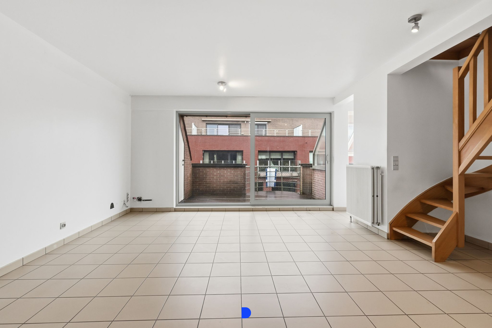 Ruim appartement in het centrum van Roeselare - foto 3