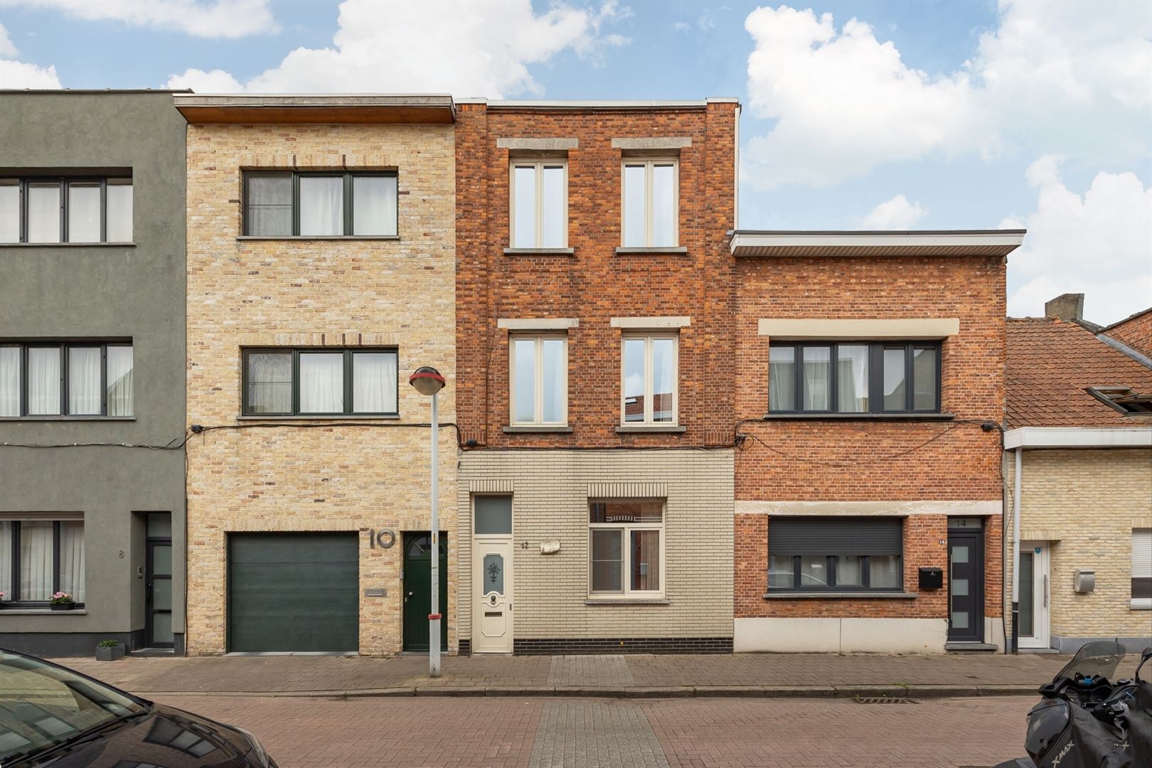 Leuke gezinswoning met 3 slaapkamers op centrale locatie - foto 1