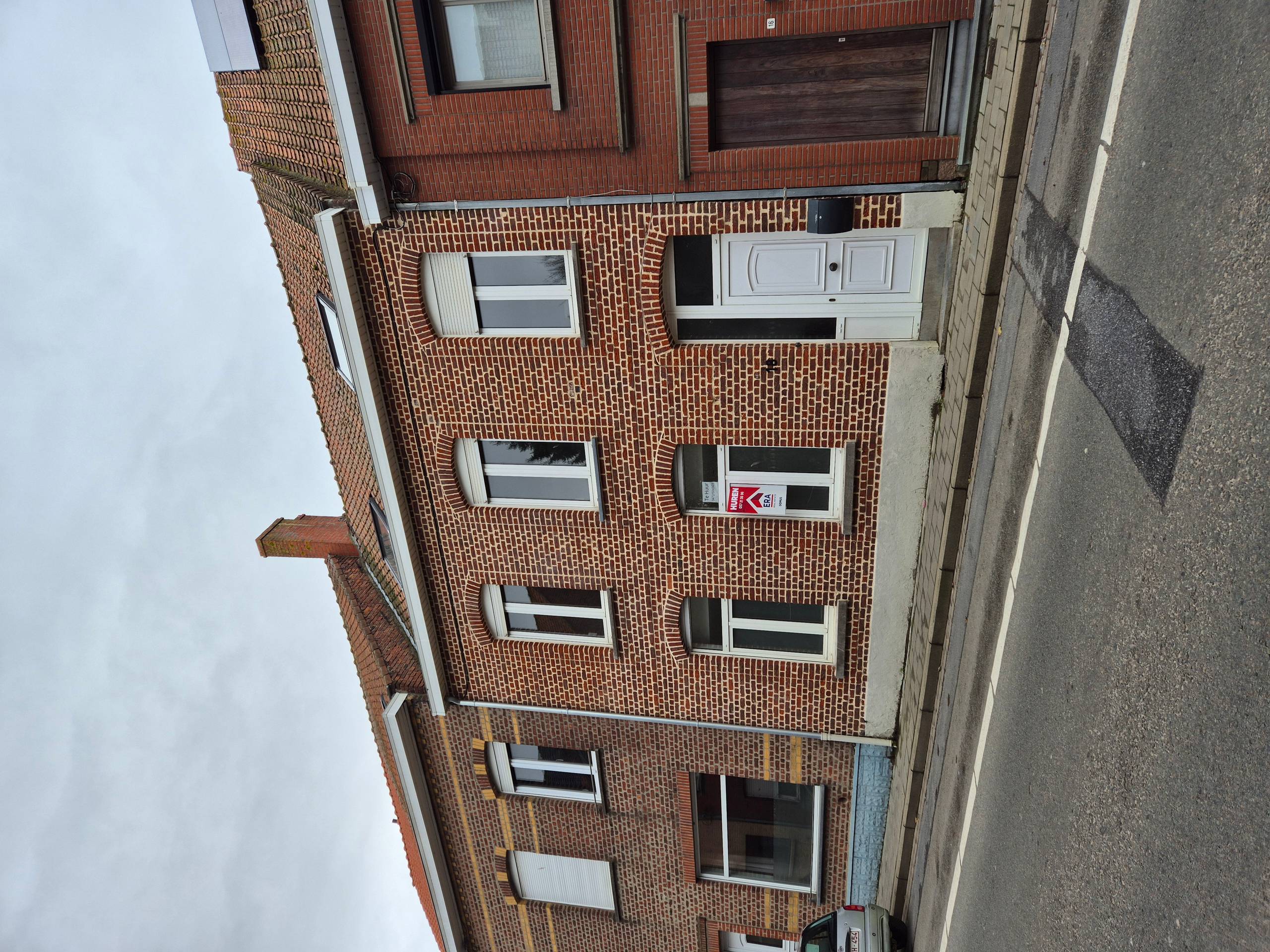 Instapklaar huis met 5 slaapkamers in Heuvelland - foto 1