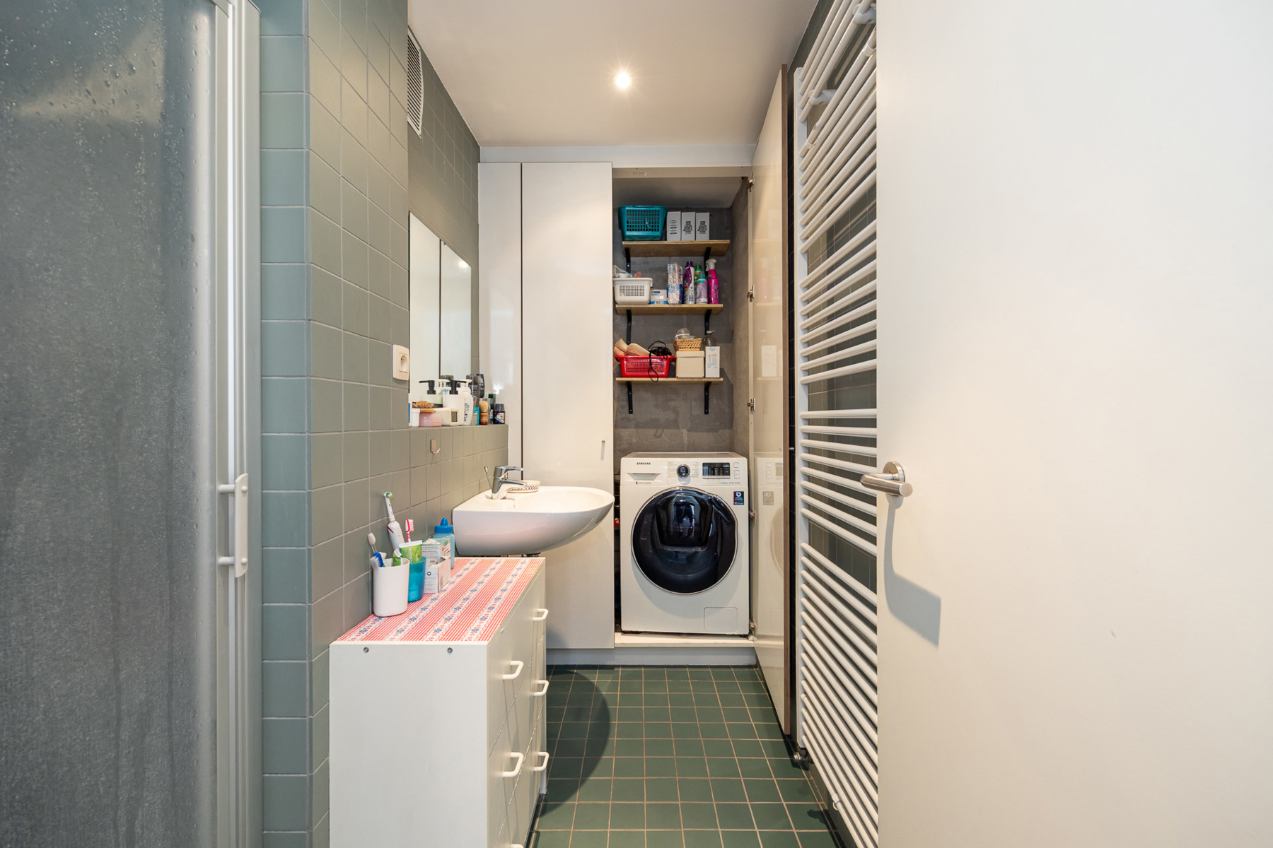 Instapklaar 2-slaapkamerappartement nabij de Grote Markt! - foto 5
