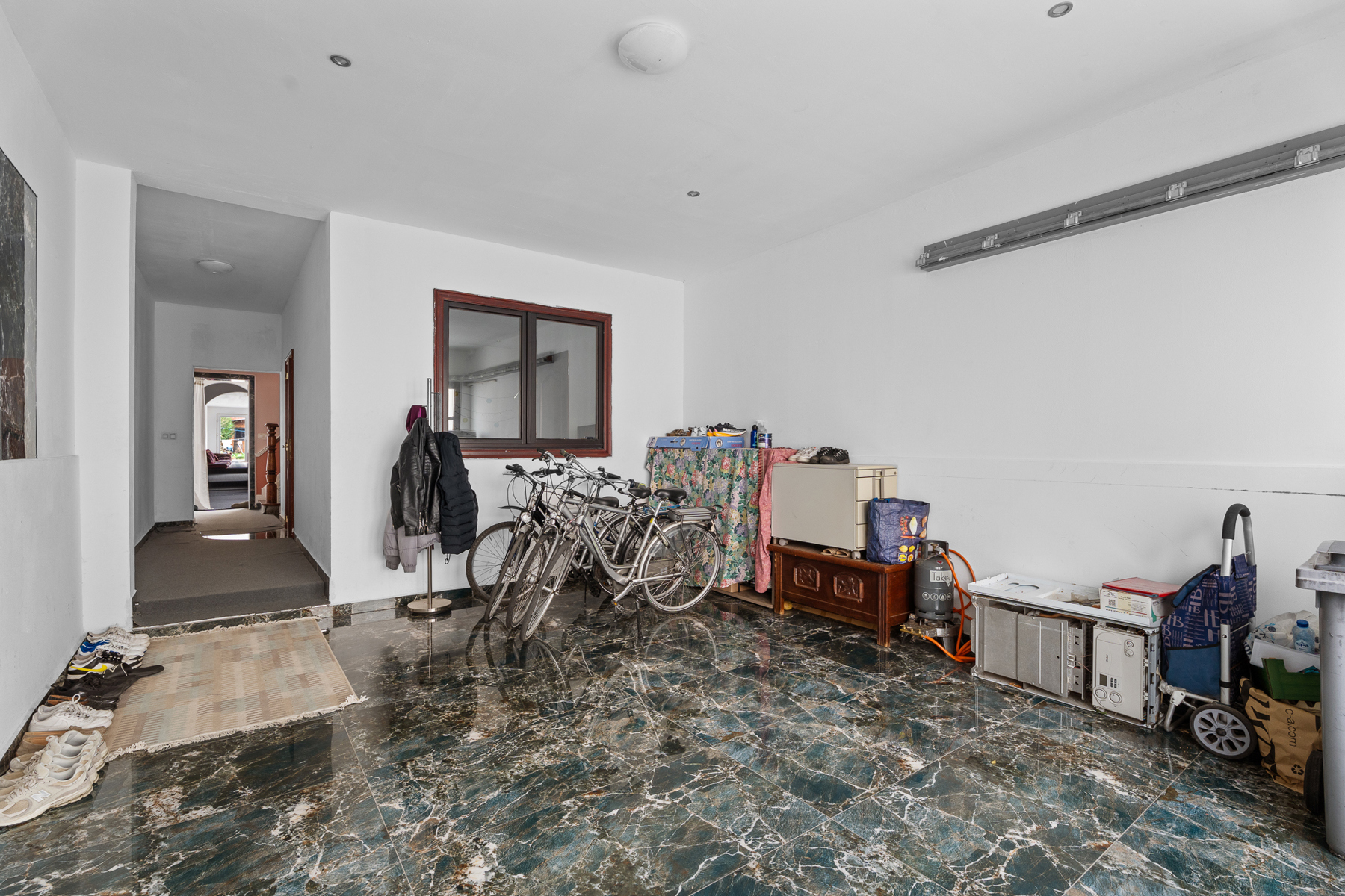 Ruime gezinswoning in hartje Sint-Niklaas - foto 2