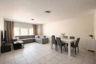 Dit appartement is gelegen op de derde verdieping in residentie Jacob in de Sint-Jacobsstraat 16, Ieper. Het appartement is gelegen op een...