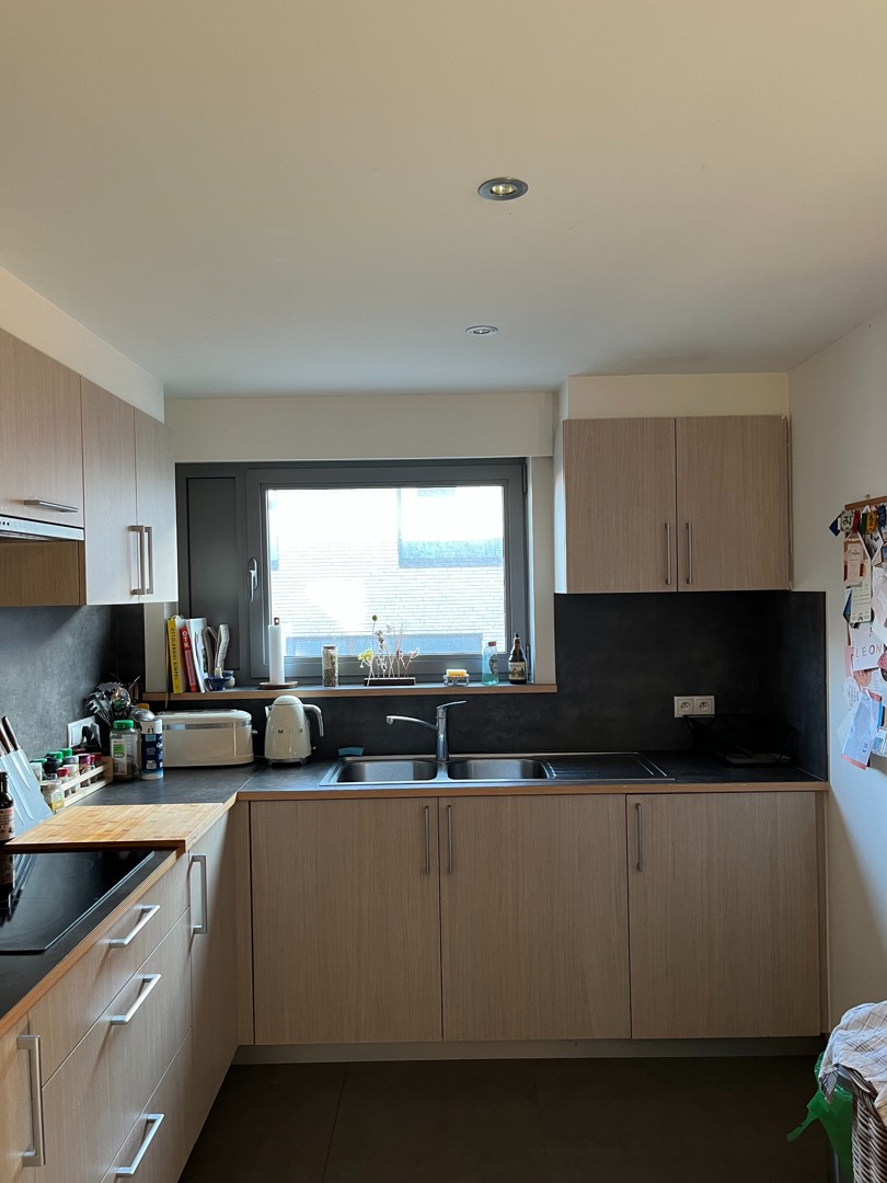 Stijlvol en lichtrijk appartement met garage te huur in hartje Gent - foto 5