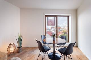 Energiezuinig appartement in 'den Dam'Welkom in de Twee Netenstraat 82, meer bepaald in de bruisende wijk Den Dam – een van de leukste en meest...