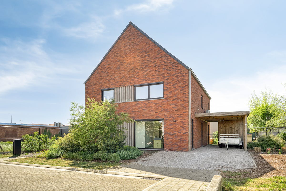 Energiezuinige huis in een rustige doodlopende straat te Adegem - foto 1