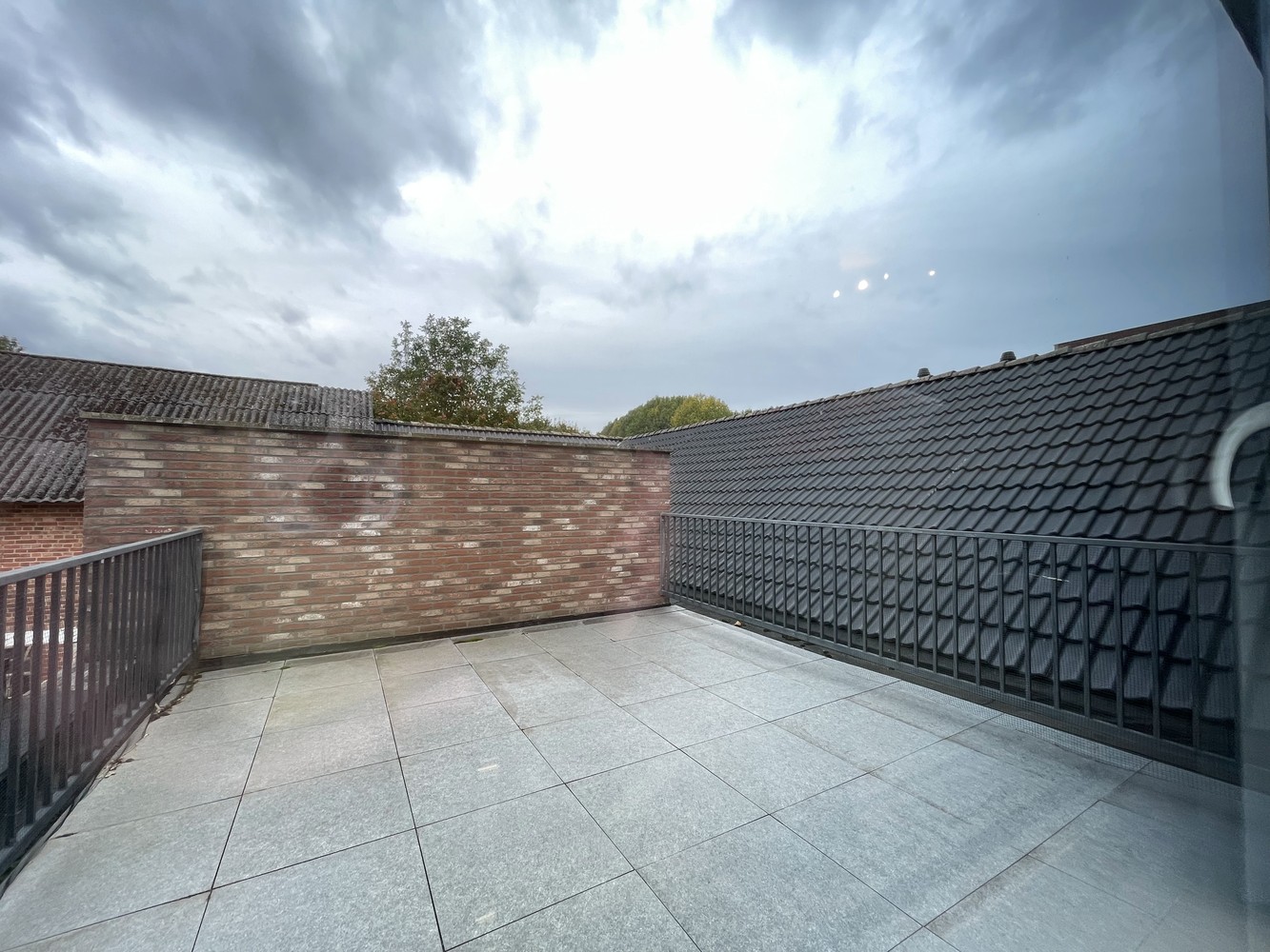 Appartement met 2 slaapkamers, terras en gemeenschappelijke tuin - foto 4