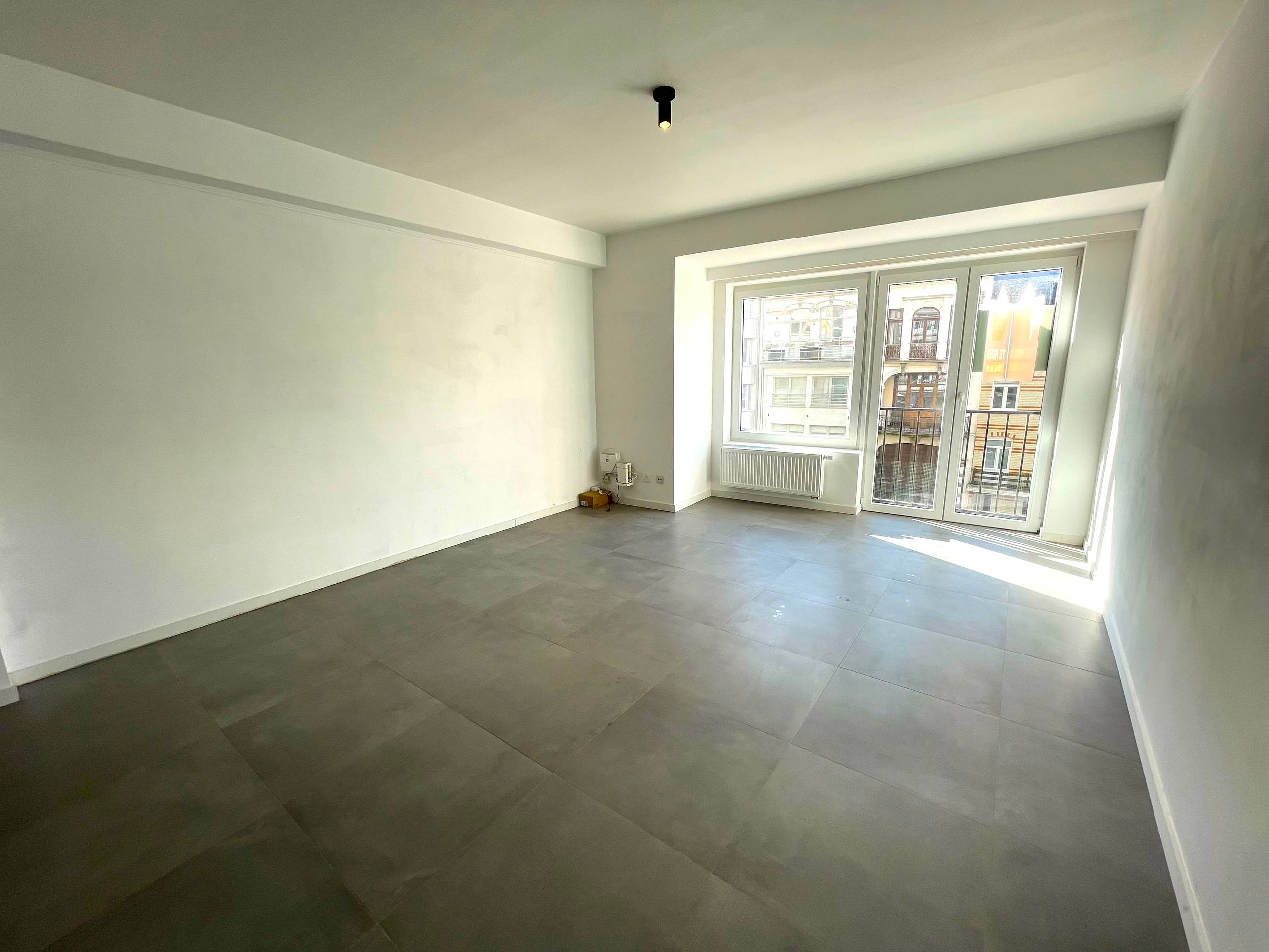 Appartement non meublé avec deux chambres. À l'arrière de la Promenade des Planches. - photo 3