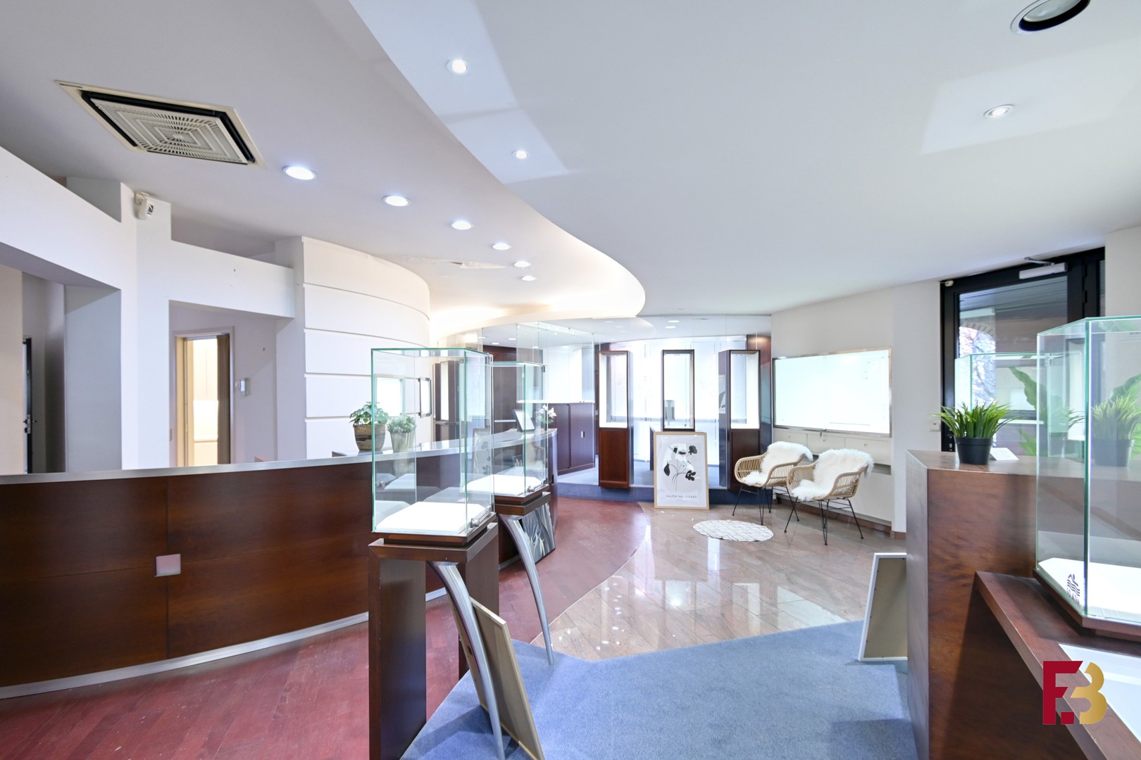 Handelspand met luxueus duplex appartement in het hartje van de Vlaamse Ardennen - foto 3