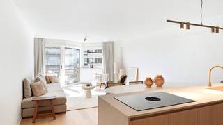 Dit zongericht appartement met twee ruime slaapkamers is gelegen aan het Manitobaplein, vlakbij de RBSC zeilclub en geniet van zijdelings...