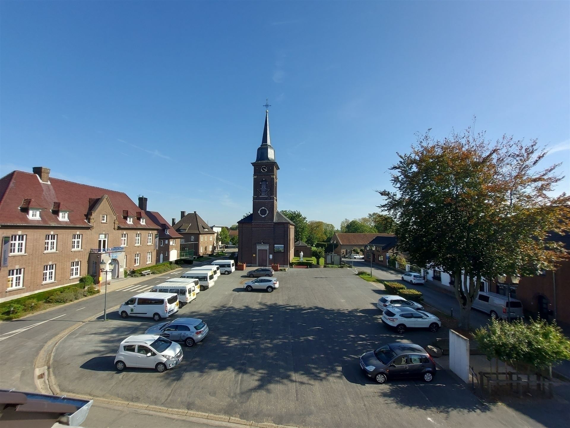 Nieuwbouwwoning te vucht met 3 slaapkamers - foto 2