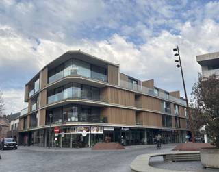 LUXUEUS, ENERGIEZUINIG, LUMINEUS EN RECENT APPARTEMENT 83M² MET 1 SLAAPKAMER, TERRASSEN EN ONDERGRONDSE AUTOSTAANPLAATS2de verdieping met lift -...