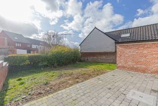 EERSTE BEZOEKMOMENT VRIJDAG 20 MAART VAN 16u tot 19u (ENKEL OP AFSPRAAK !!)Bent u op zoek naar een moderne, stijlvolle en energiezuinige woning op...