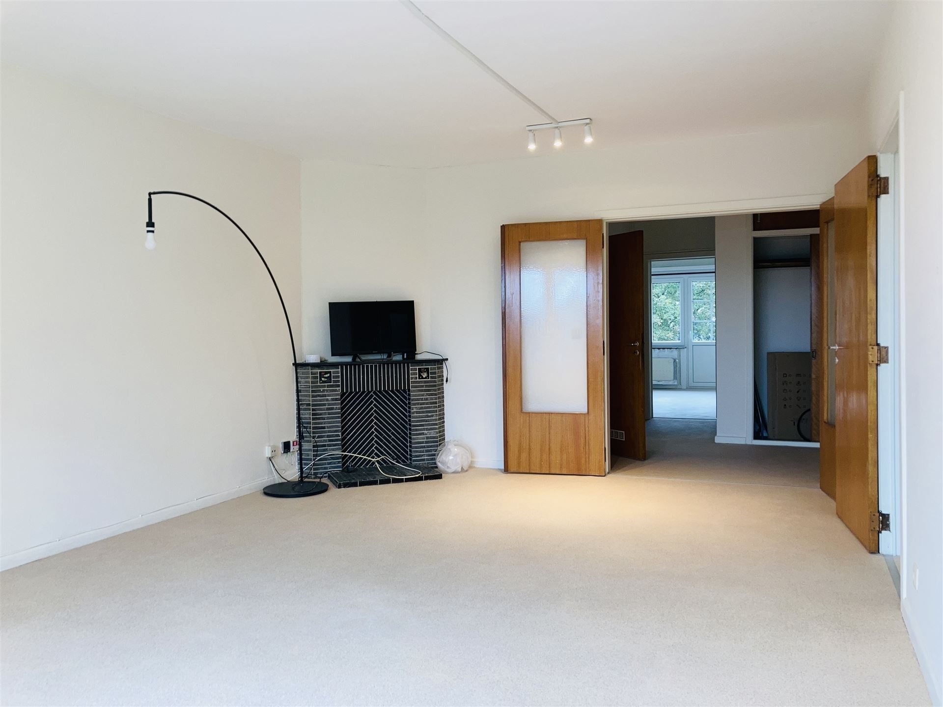 1SK gerenoveerd apartement met balcons - Schaerbeek  - foto 5