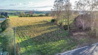 Une belle parcelle de terrain à bâtir pour une construction 3-façades située dans une rue calme (Rue de la Falize) à TubizeLOT 2:Surface du terrain:...