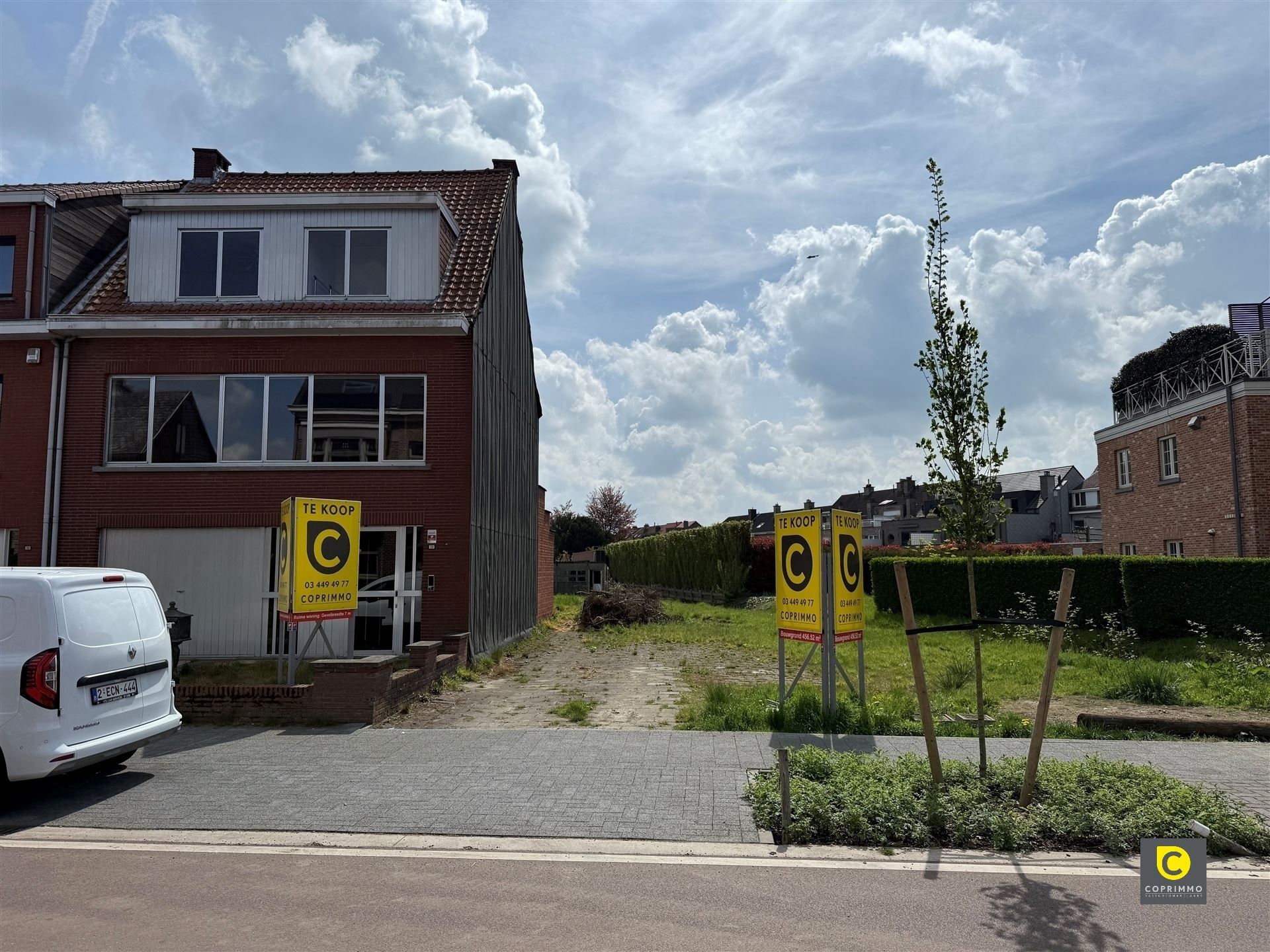Te renoveren woning + bouwgrond - foto 1