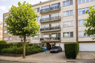 Gelijkvloers appartement met 2 slaapkamersBent u op zoek naar een appartement voor eigen bewoning of een investering met instant rendement? Dan...