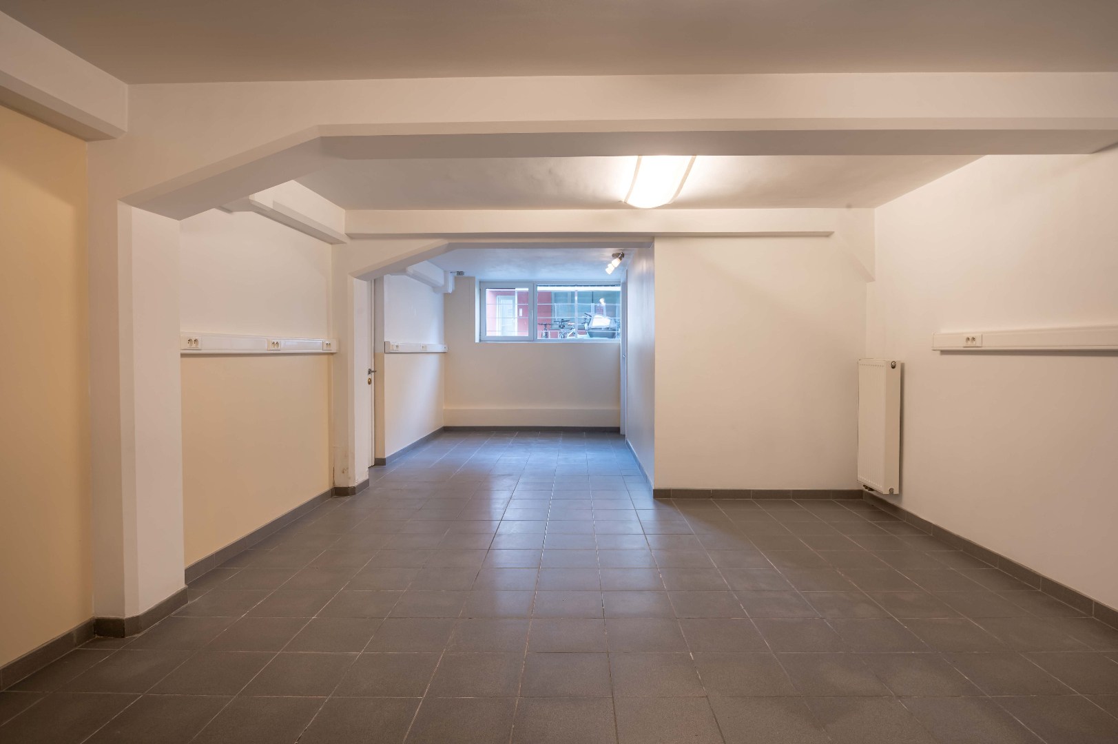 Kantoorruimte op uitstekende locatie nabij station Gent-Sint-Pieters - foto 4