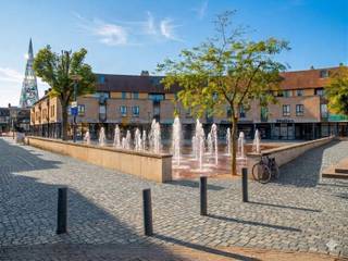 Stap binnen in dit betoverende duplexappartement (204m²) waar ruimte, licht en charme elkaar moeiteloos vinden! Het appartement gelegen in...
