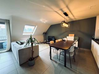 Recente moderne leuke duplex op 2e en 3e verdieping met 2 slaapkamers en apart toilet! Recent gebouwd appartement type "duplex" 2° en 3°...