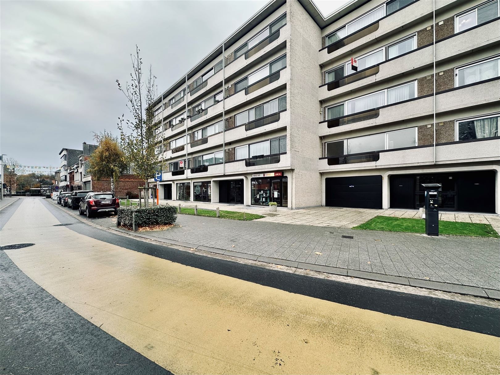 Appartement à vendre à Beveren-Kruibeke-Zwijndrecht avec 3 chambres - photo 1