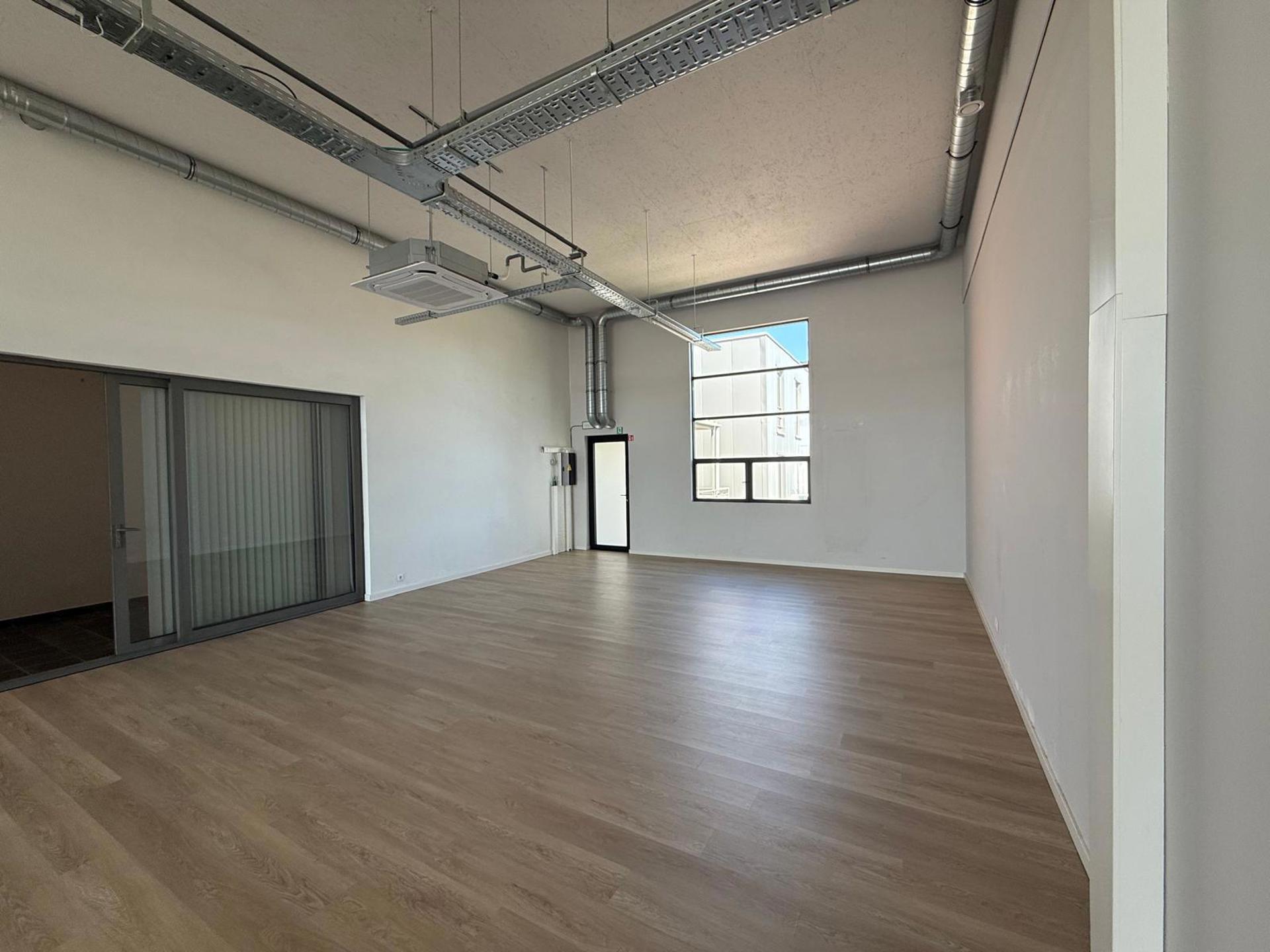 Polyvalente ruimte / kantoor ruimte te huur op 187m² - foto 5