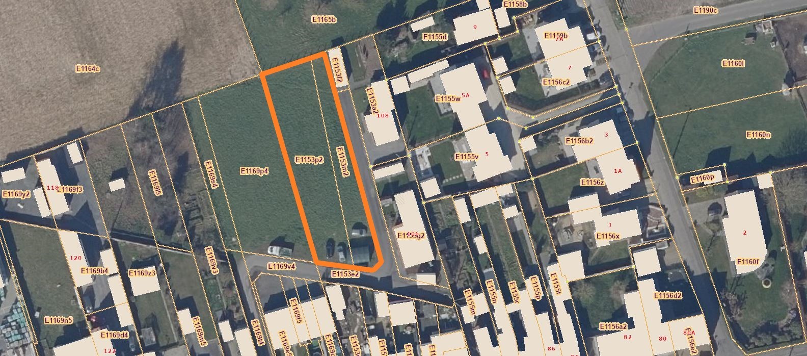 Grond van 1.078 m² te Oostrozebeke, vlakbij diverse belangrijke invalswegen! - foto 4