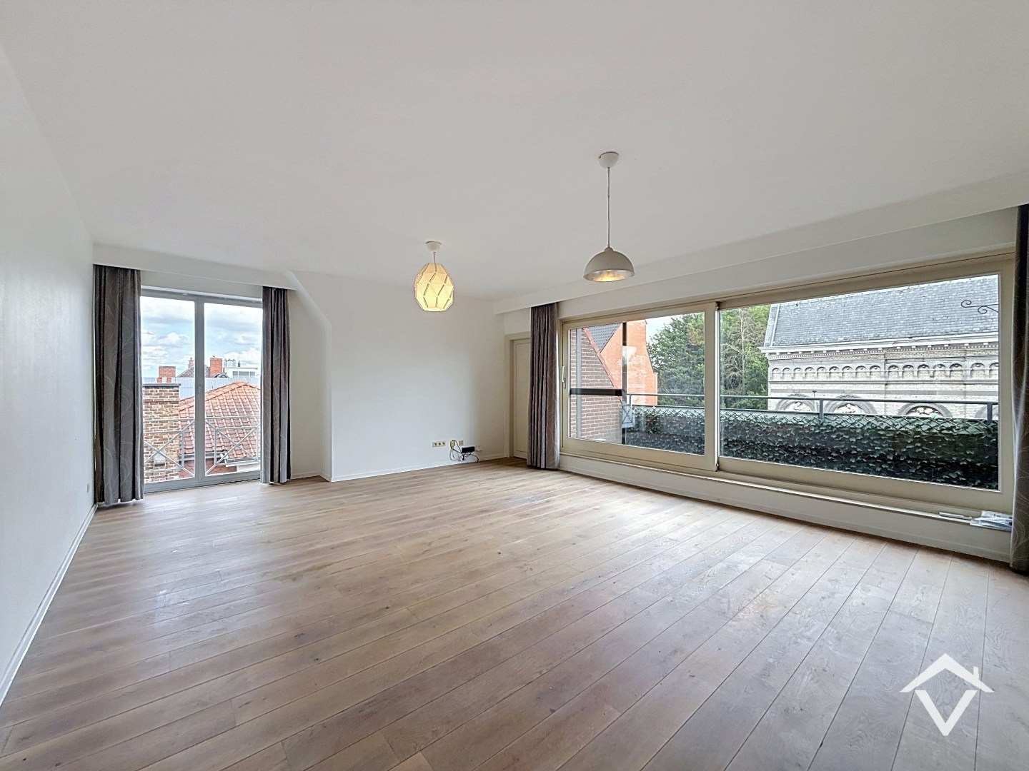 Ruim, gezellig dakappartement (EPC: B) met 3 slaapkamers en warmtepompen in centrum Roeselare - foto 5