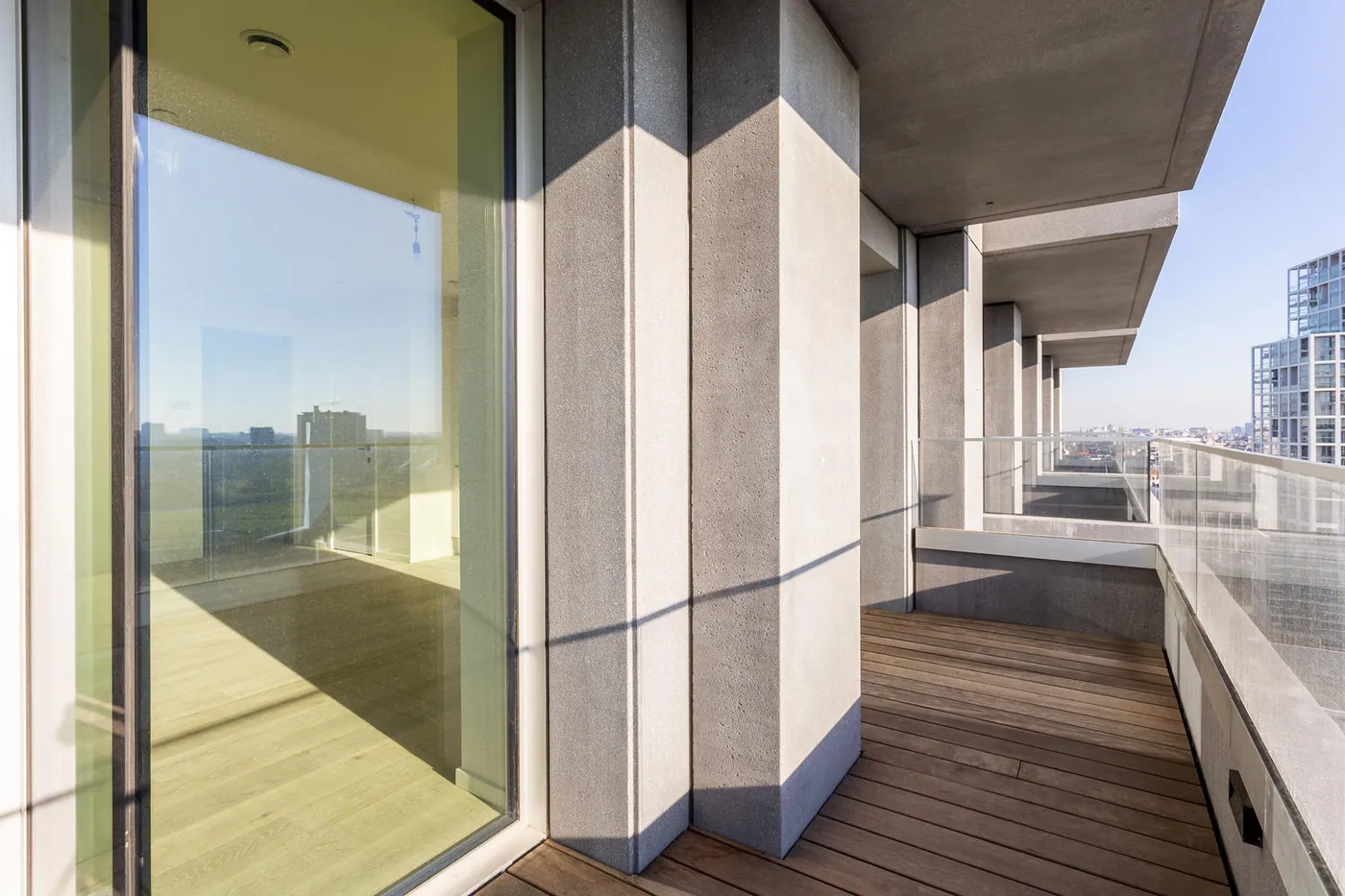 2 slaapkamer appartement met adembenemend zicht - foto 3