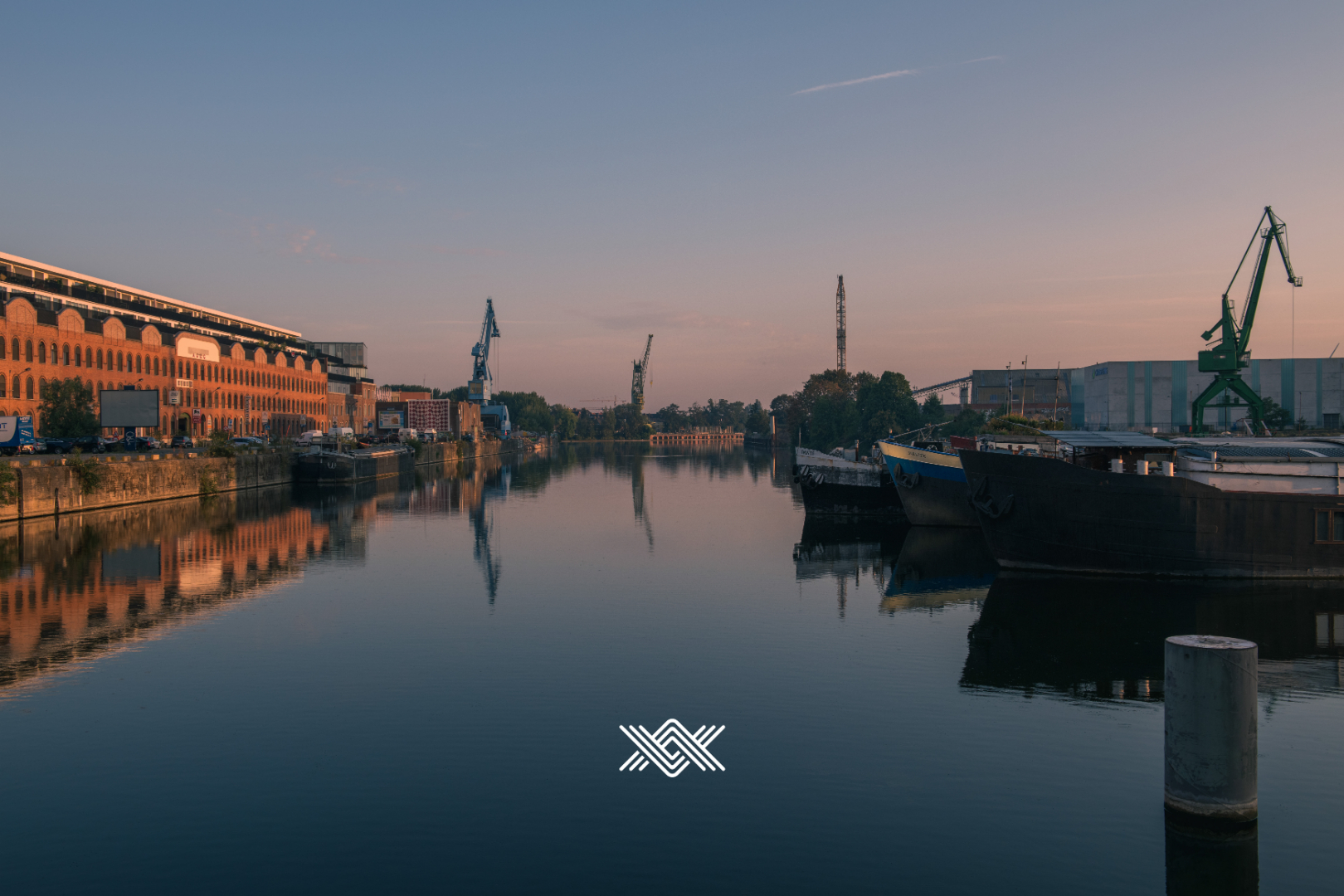 Kantoorruimte met extra hoge plafonds langs het Carelsplein - foto 3