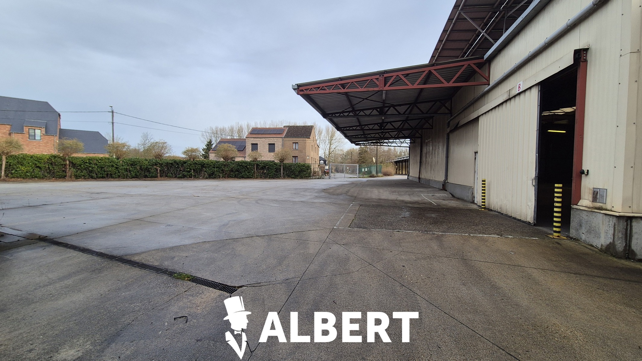 Unit 2 : gesloten loods met afdak - foto 4