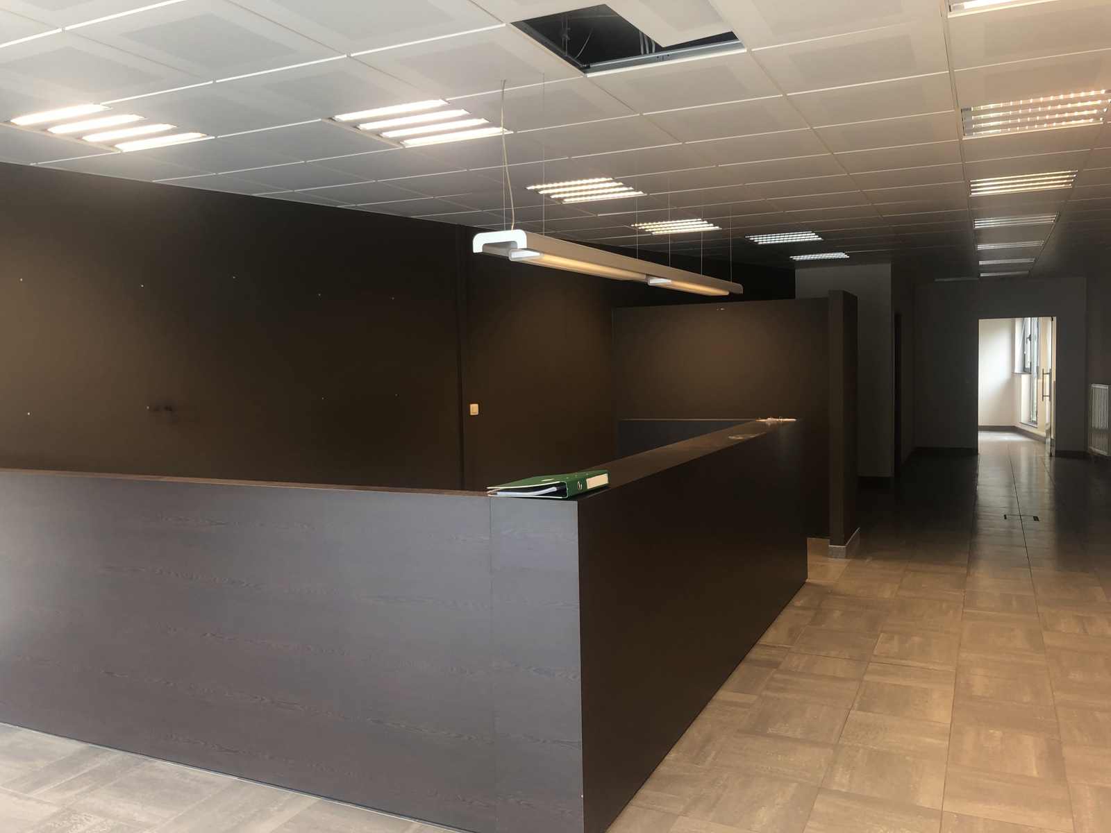 Zeer centraal gelegen en Instapklaar kantoor te Ekeren - foto 4