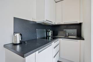 Heb je interesse en wil jij als eerste de kans grijpen om dit aantrekkelijke appartement te ontdekken? We trappen onze verkoop af met een...
