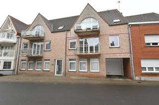 Dit appartement bevindt zich op de eerste verdieping in een residentie met slechts 6 appartementen. Dit betekent dat het in het gebouw...