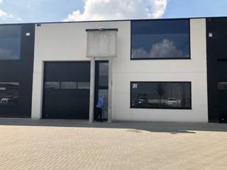 Verkoop via overname van aandelen met in het actief volgend gebouw: Recente bedrijfsunit van ca. 288 m² gelegen in KMO bedrijvenpark Brulens in...