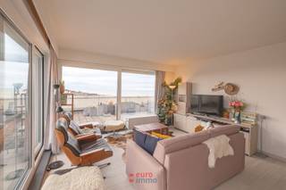 Gemeubeld appartement met groot zonneterras en open zicht in Nieuwpoort. Dit prachtig gemeubeld appartement is gelegen op een toplocatie in...