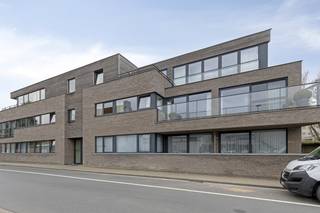 Ontdek dit prachtige appartement (bouwjaar 2016) te koop met twee slaapkamers, gelegen in een rustige straat, op wandelafstand van het centrum en...