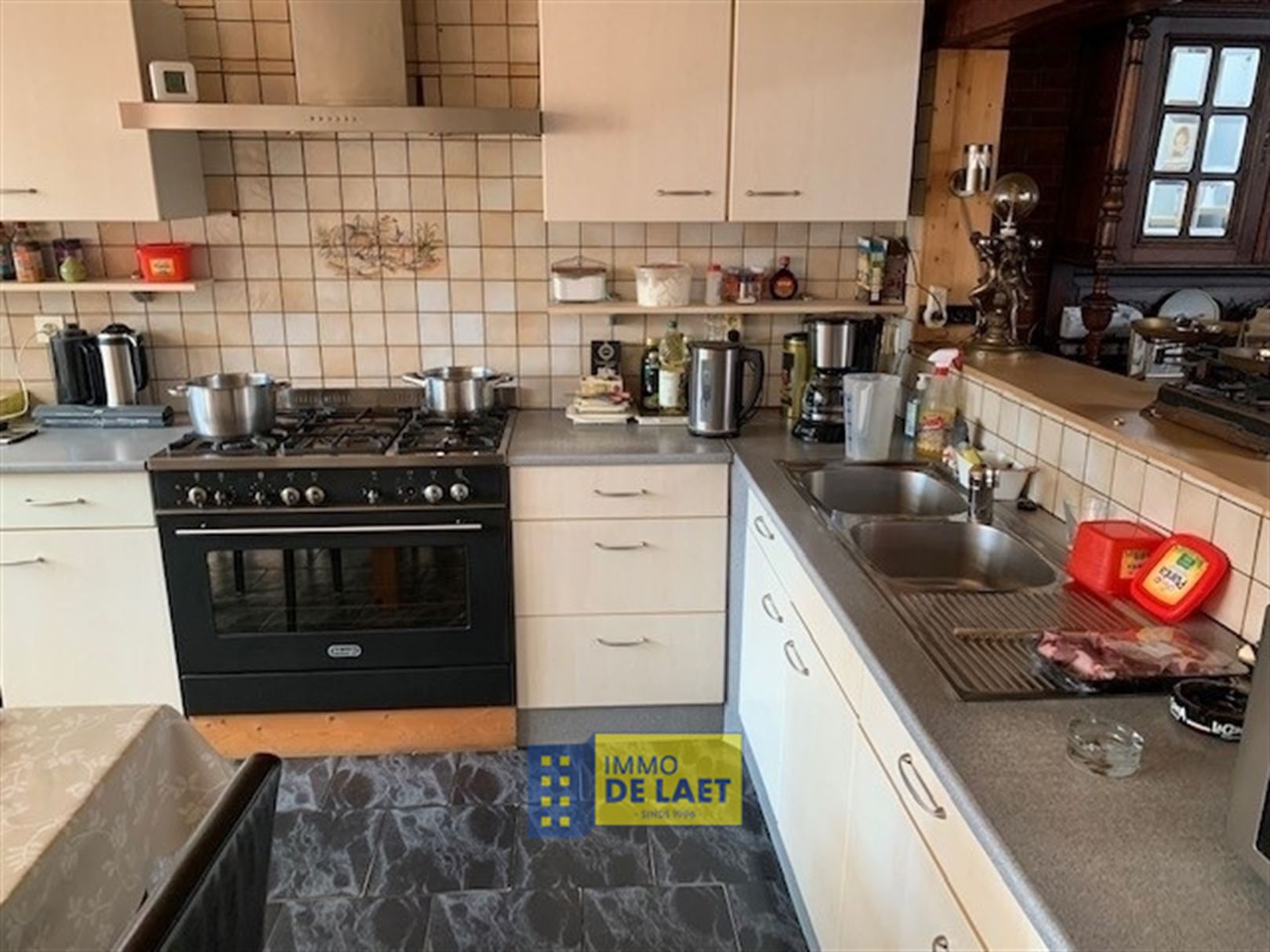 Volledig te renoveren woning met 3 slp's en mooie zonnige tuin - foto 4