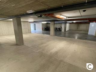 <p><span>Ondergrondse autostaanplaats</span></p><p><span>Ruime ondergrondse autostaanplaats gelegen in residentie Plantsoen te Boom. </span></p><p><span> </span></p><p><span>Afmetingen: 2.5 x 5 m </span></p><p><span> </span></p><p><span>Meteen beschikbaar</span></p><p><span> </span></p>
