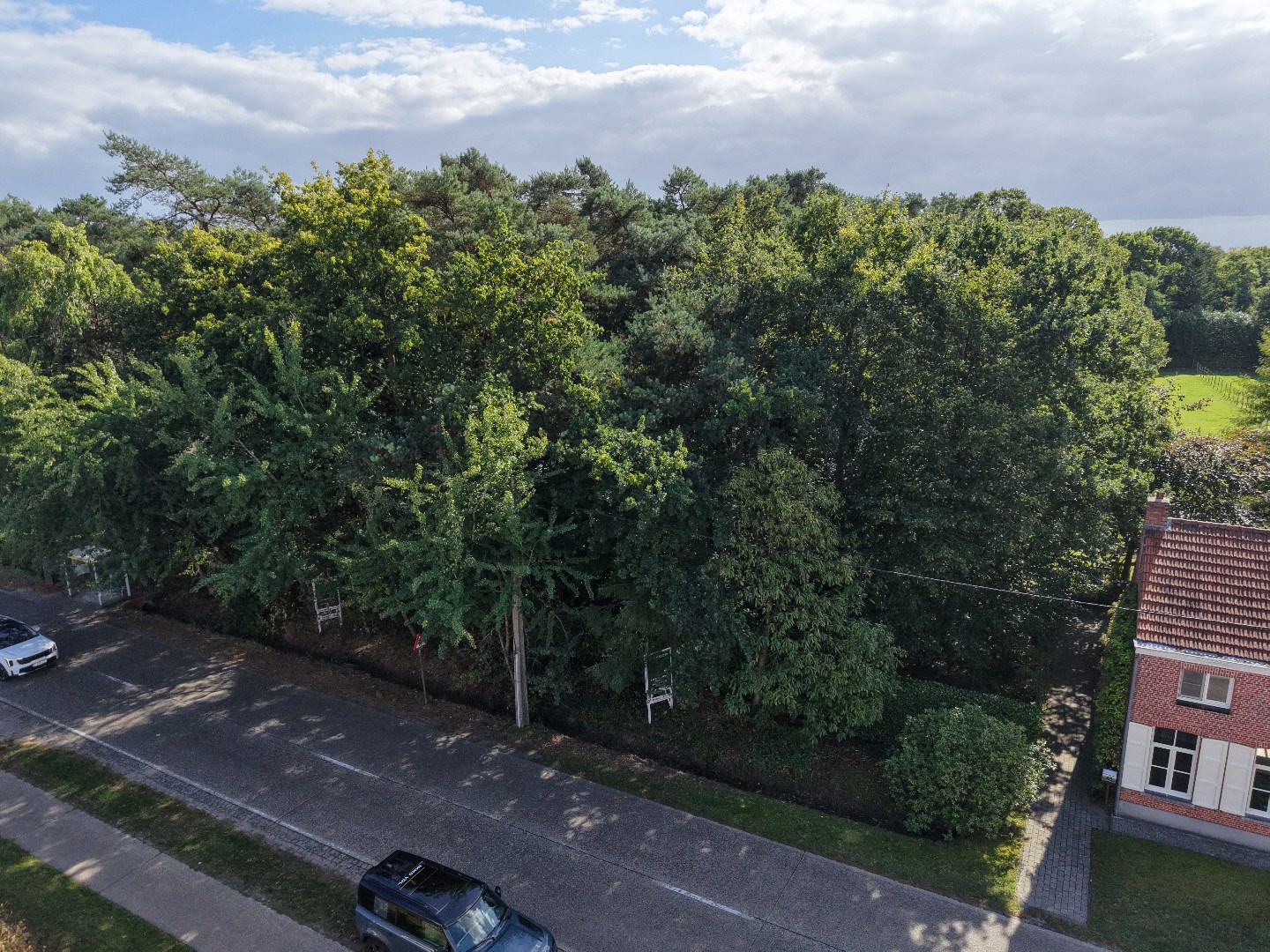 Ruim perceel bouwgrond van 2.709 m² met ideale zuidoriëntatie in Zoersel - foto 2