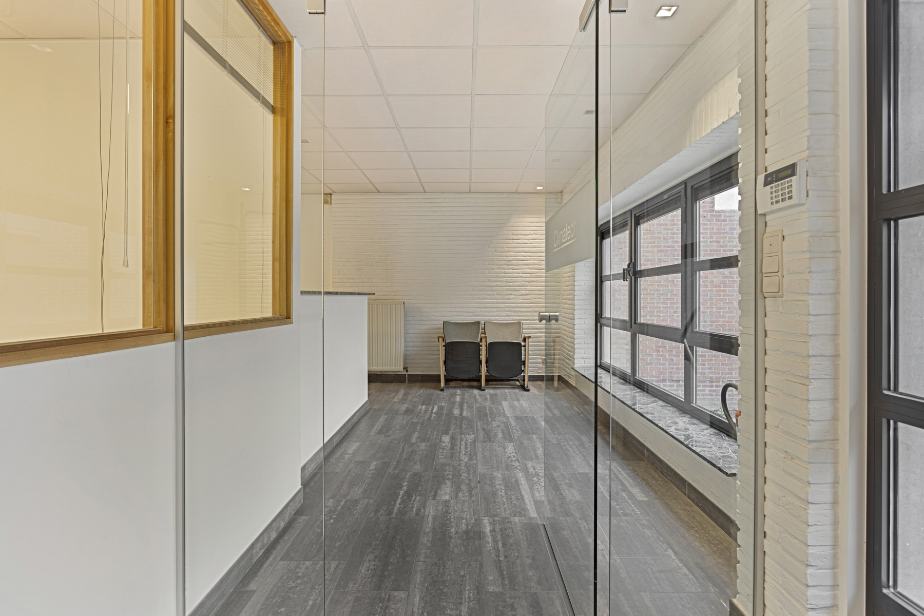 Aparte functionele kantoor- en praktijkruimtes te huur. - foto 1