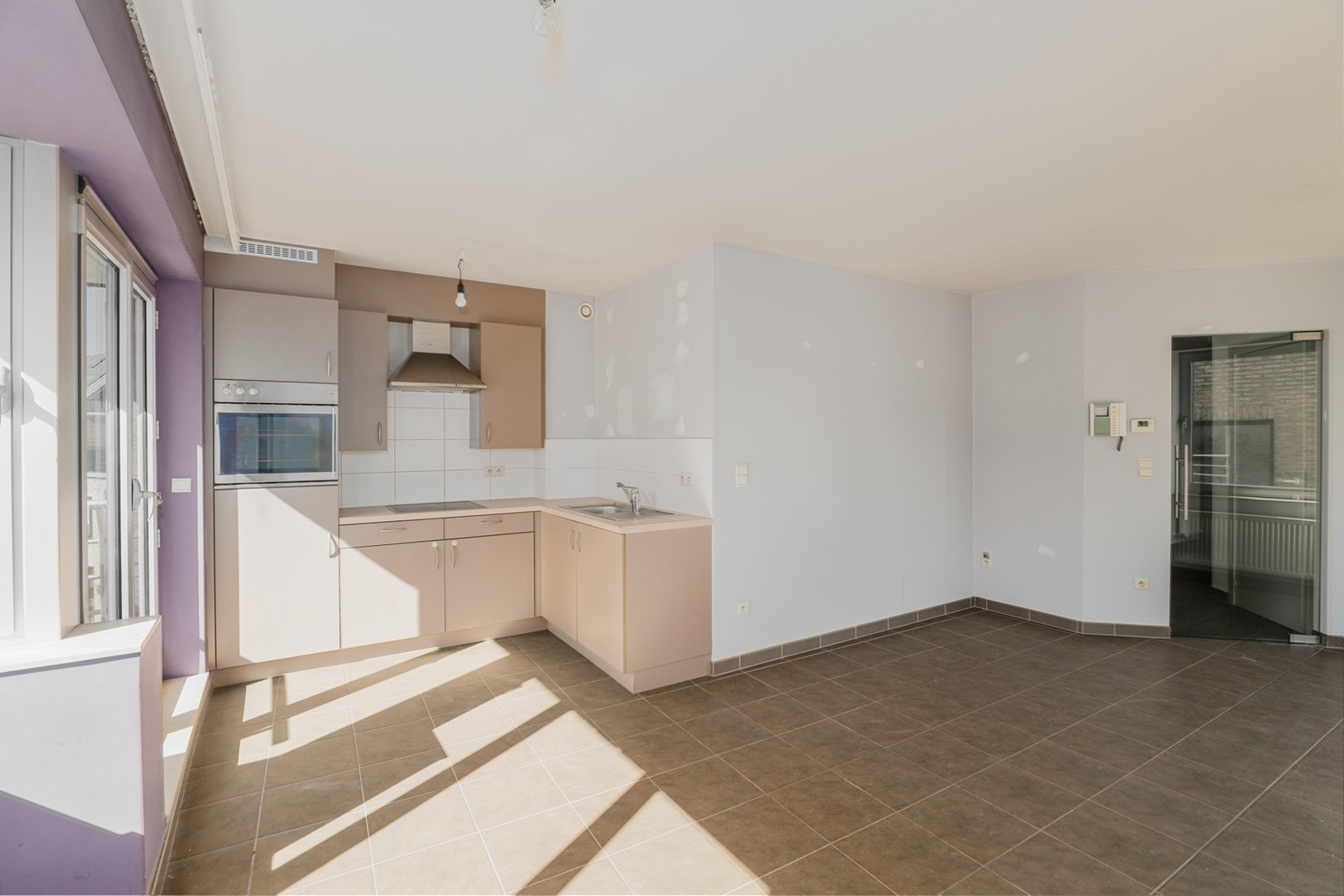 Instapklare appartement met 2 slaapkamers - foto 3