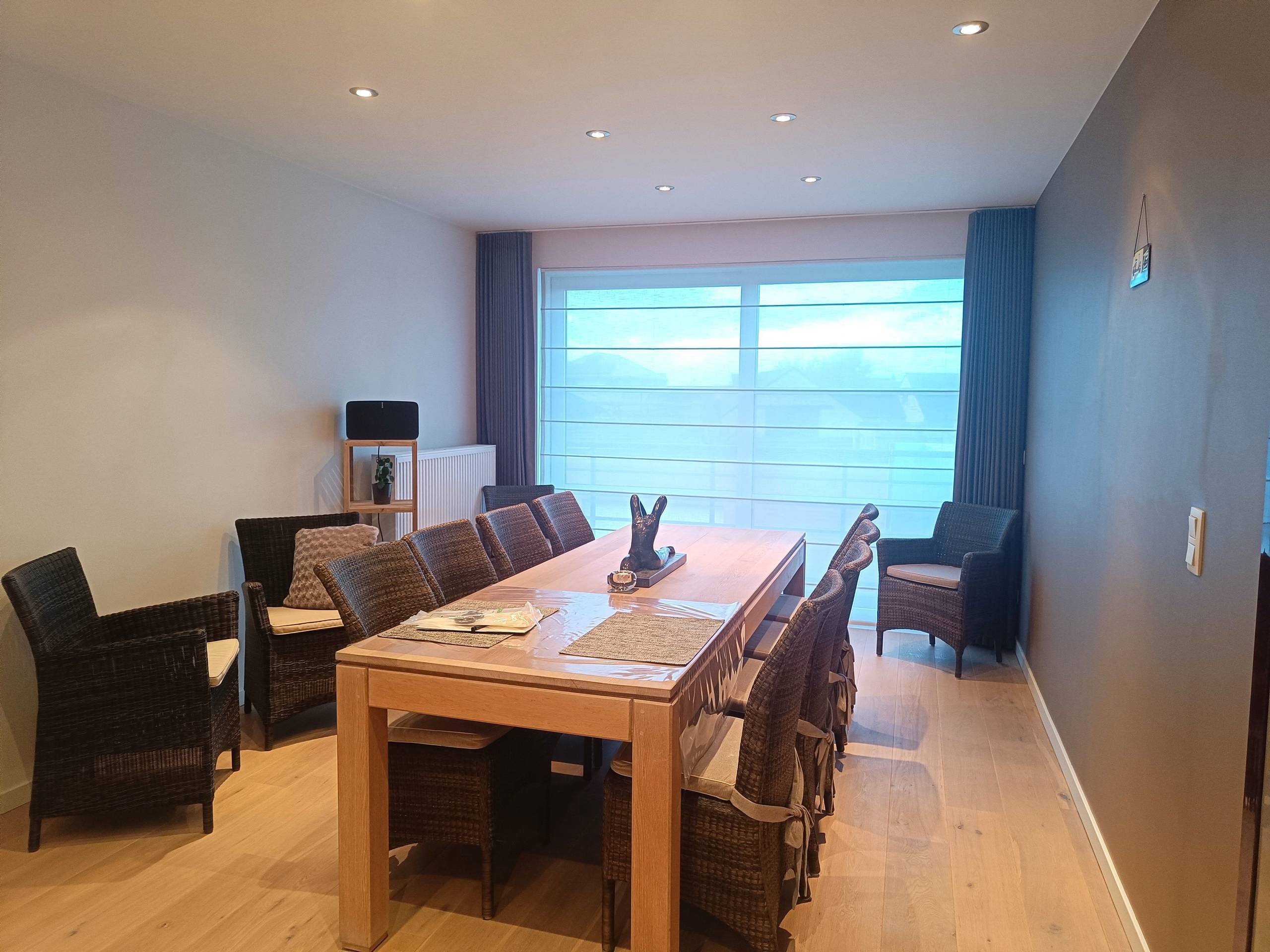 Kwaliteitsvol appartement met 2 slaapkamers, 2 terrassen en ondergrondse garagebox - foto 4