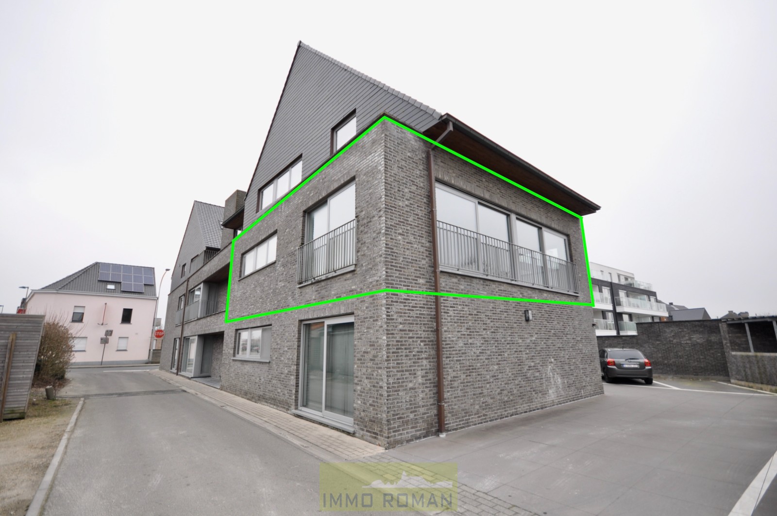 Lichtrijk appartement met 2 slaapkamers in het centrum Kluisbergen, deelgemeente Berchem. - foto 1