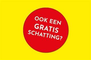 <p><span>Uiterst centraal gelegen GARAGE</span></p><p><span> </span></p><p><span>Huurwaarde: +/- € 70,00</span></p><p><span> </span></p><p><span>- Nabij de Munt, de Grote Markt,...</span></p><p><span> </span></p><p><span>Meer informatie? Bel: 0475/71.90.93</span></p>