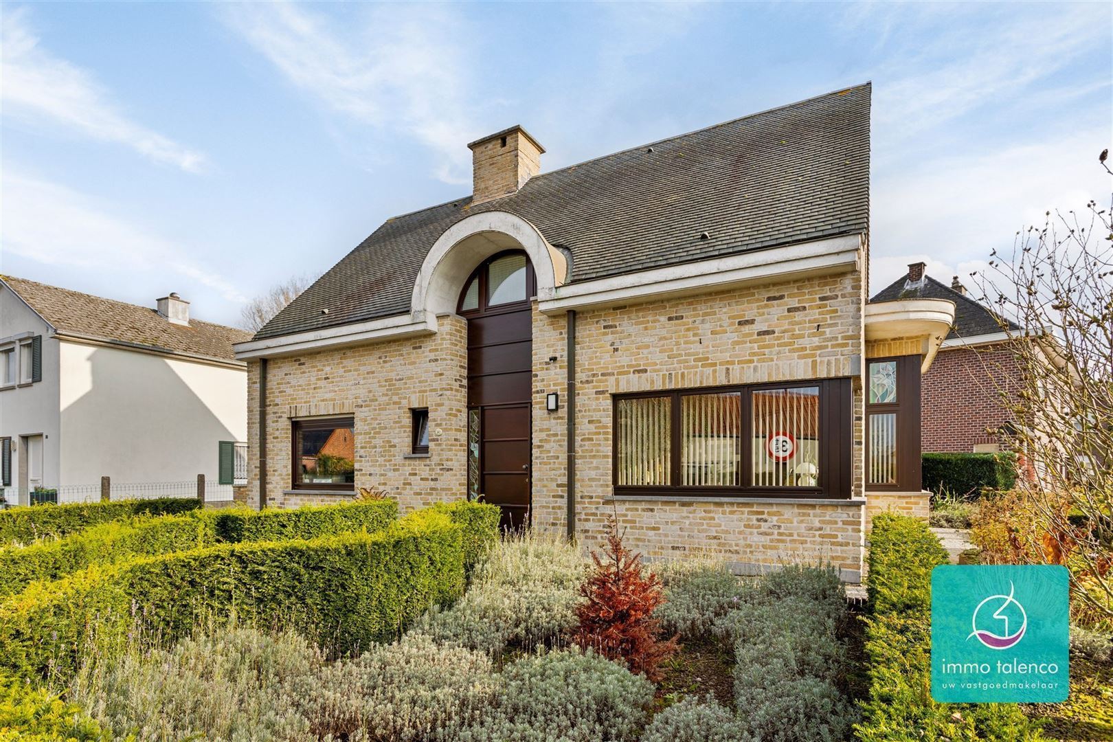 Alleenstaande VILLA - 4 SLPKS - 4 are 10 ca - Tuin - Garage  - foto 1